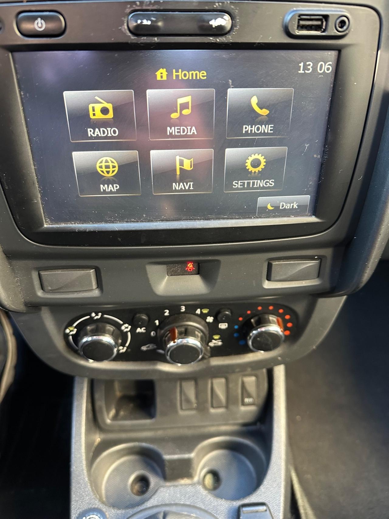 Dacia Duster 1.6 110CV 4x2 GPL Lauréate - ok neopatentati