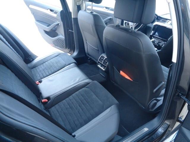 Volkswagen Passat Variant 2.0 TDI DSG Executive BMT (110 KW - 150 CV)
