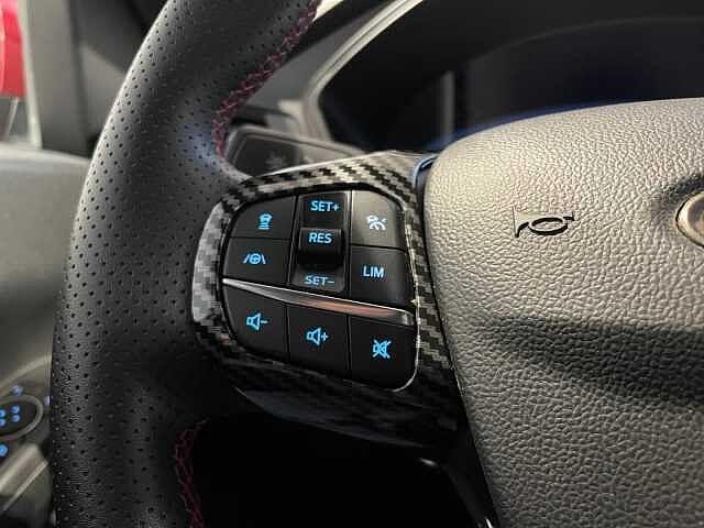 Ford Kuga 2.5 Hybrid 225CV CVT 2WD ST-Line (PHEV) -
