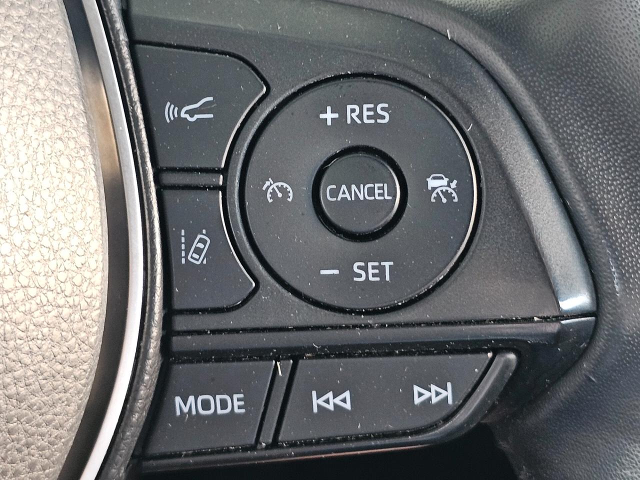 Toyota RAV 4 RAV4 2.5 HV (222CV) E-CVT AWD-i Active Business