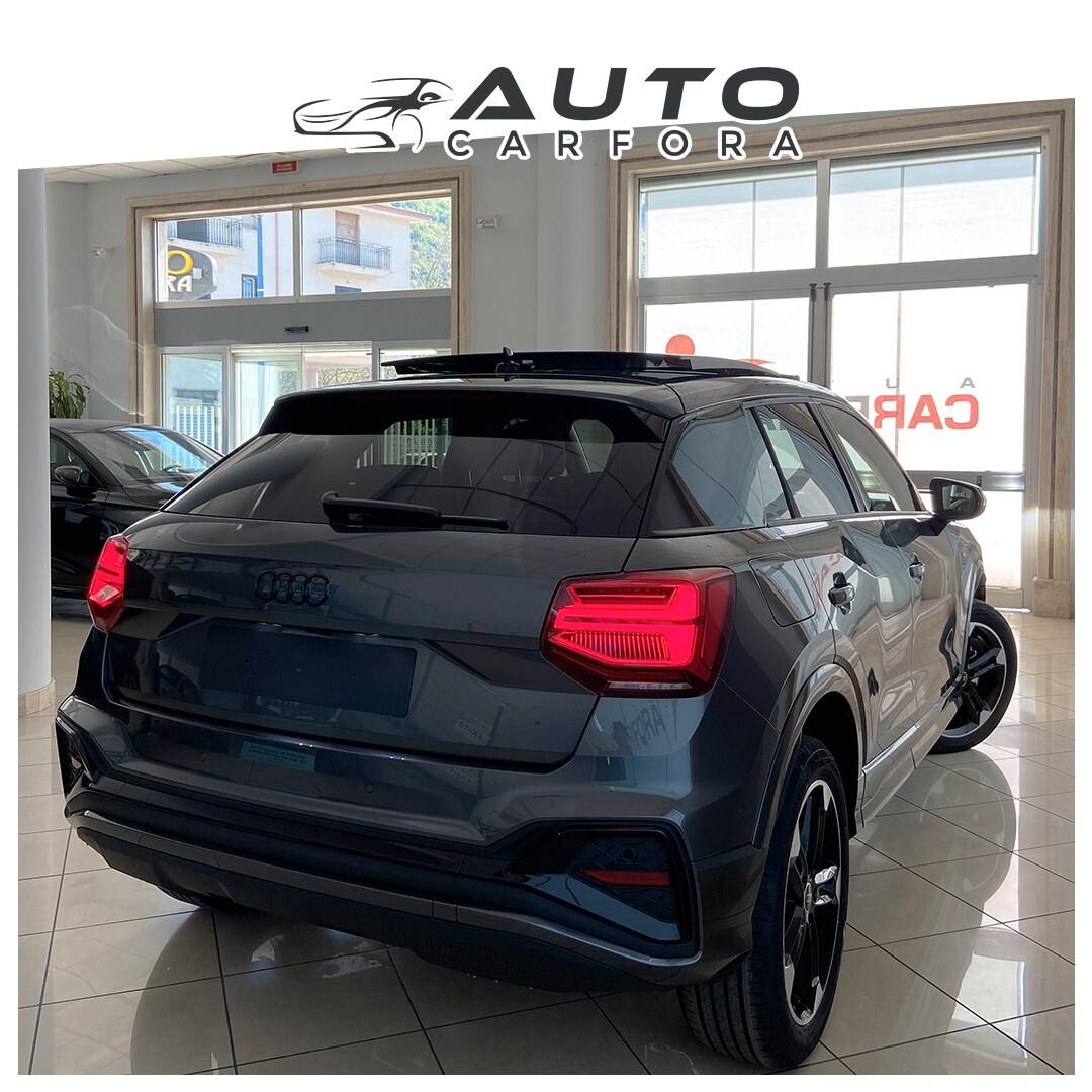 Audi Q2 30 TDI S tronic Identity Black con tetto apribile