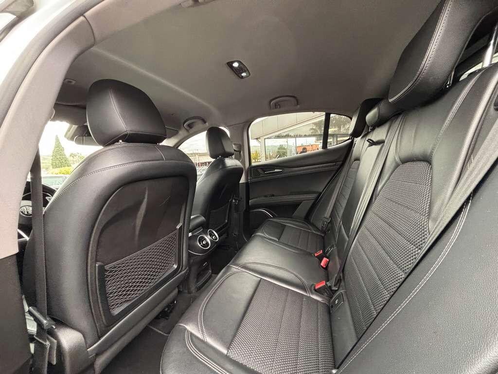 Alfa Romeo Stelvio 2.2 Turbodiesel 150 CV AT8 RWD Business 2018 / KM 149.000 Tua a solo 199 Euro al mese