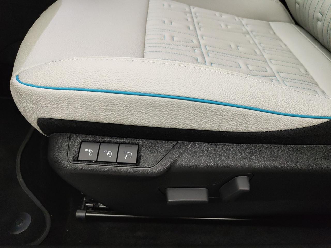 FIAT 600 IV 2023 1.2 MHEV 110CV DCT LA PRIMA