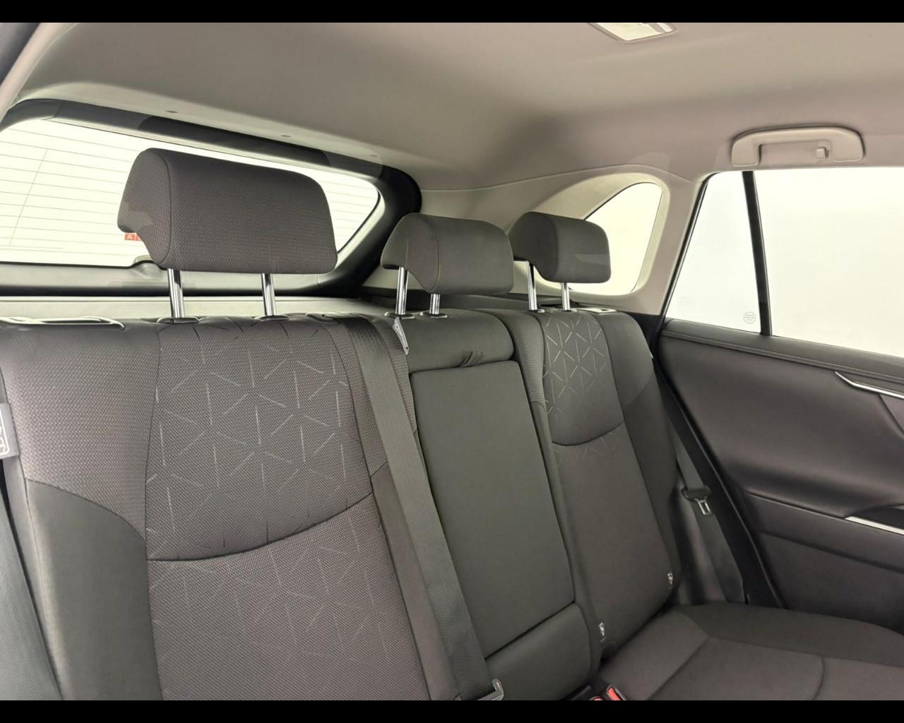 TOYOTA Rav4 2.5 vvt-ie h Dynamic 2wd 218cv e-cvt