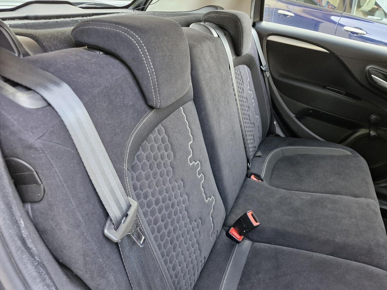 FIAT PUNTO 1.4 NATURAL POWER ANNO 2015 127000 KM