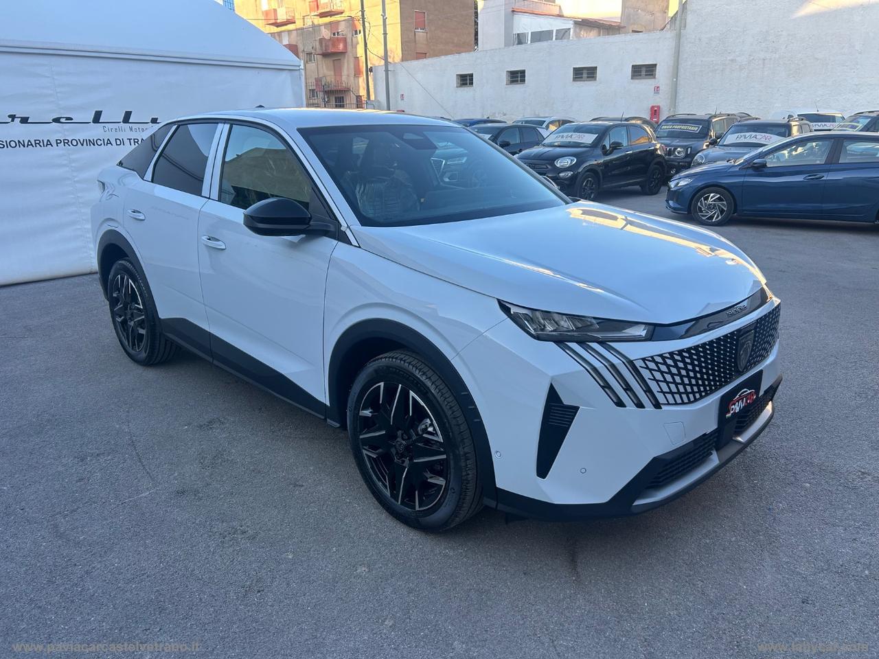 PEUGEOT 3008 Hybrid 145 e-DCS6 Allure KM/0
