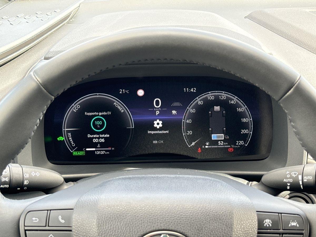 TOYOTA C-HR II 2023 - C-HR 1.8 hev Trend fwd e-cvt