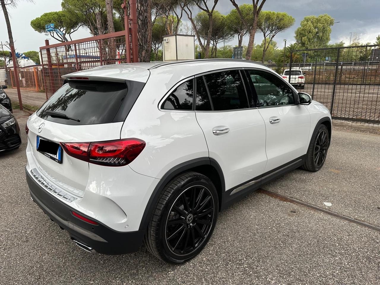 Mercedes-benz GLA 200 Automatic Premium amg kamera *promo*