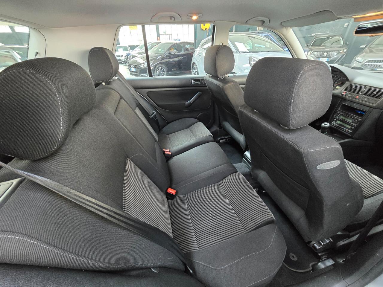 VOLKSWAGEN GOLF HIGHLINE 1.6 16V 105CV 5.p 2001