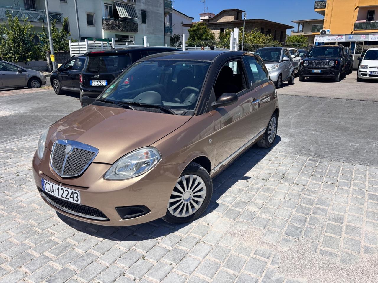 Lancia Ypsilon 1.4 Oro Giallo