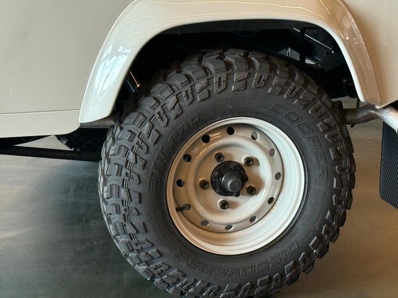 Land Rover Defender 90 2.5 td Soft Top 19J