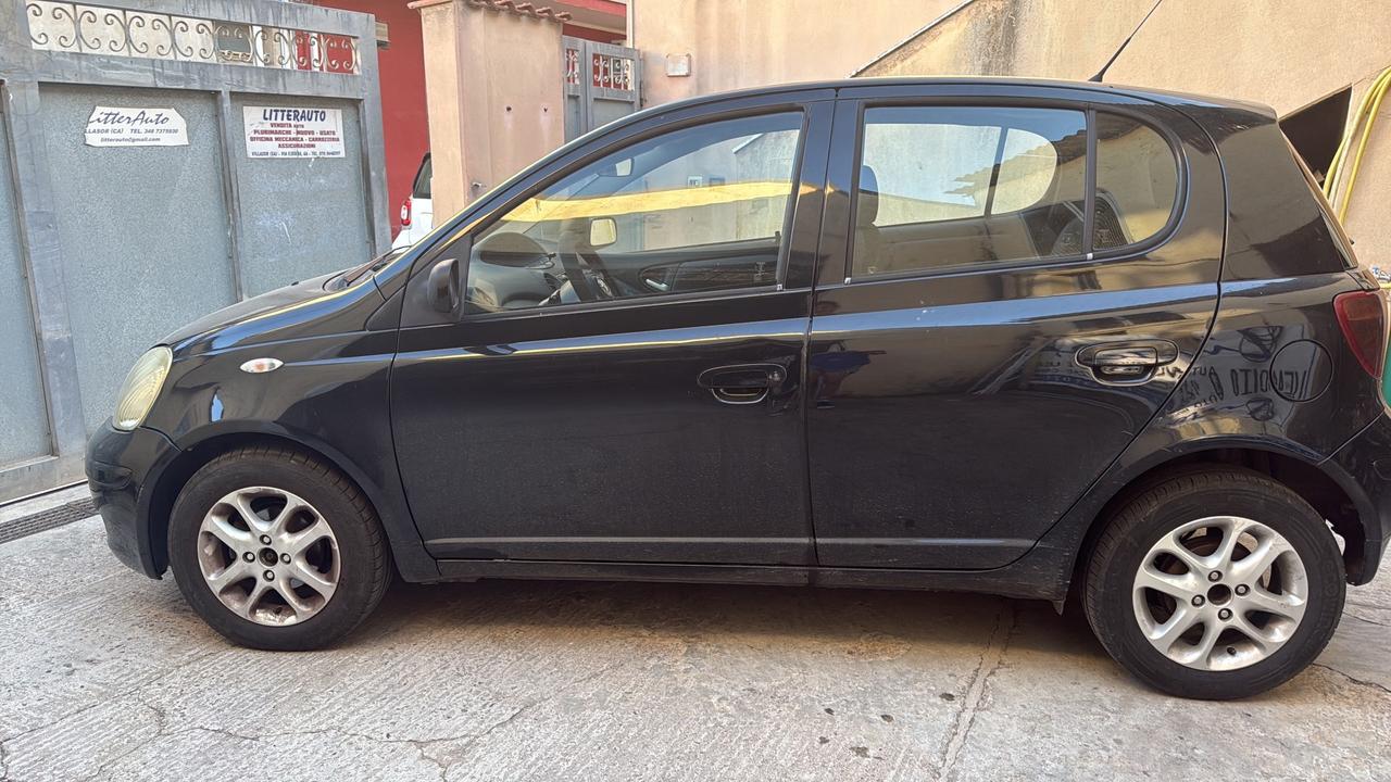 Toyota Yaris 1.4 tdi D-4D cat 5 porte Sol