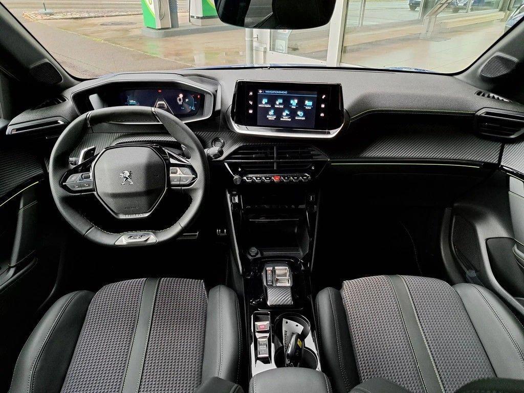 Peugeot 2008 Hybrid 145 e-DCS6 GT