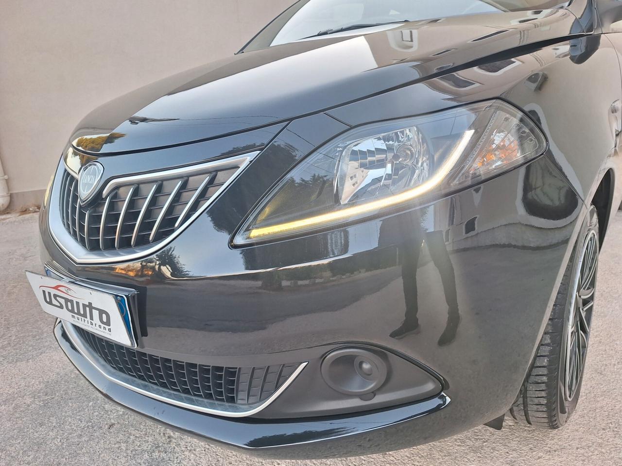 Lancia Ypsilon 1.0 Hybrid GOLD 2022