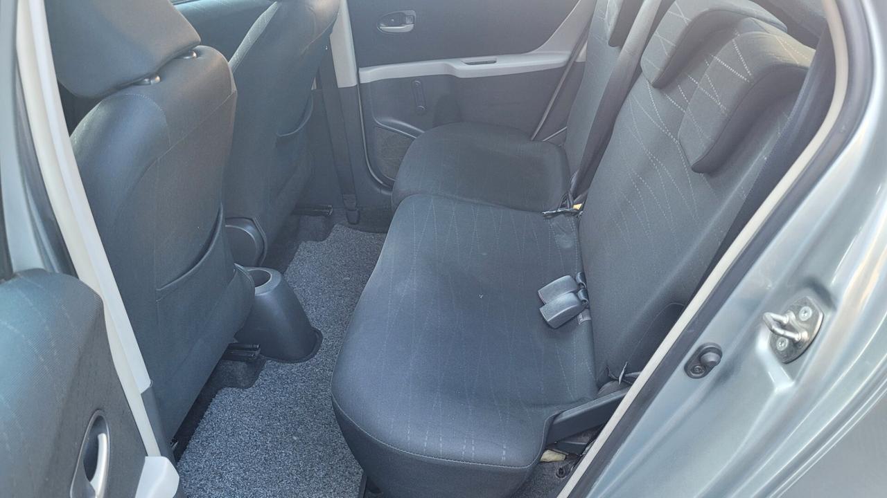 Toyota Yaris 1.3 5 porte Sol