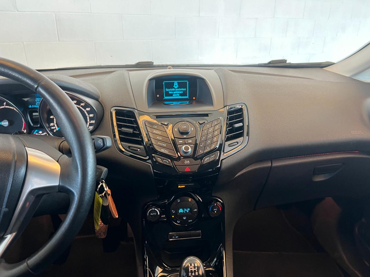 Ford Fiesta 1.0 80CV 5 porte Titanium OK NEOPATENTATI
