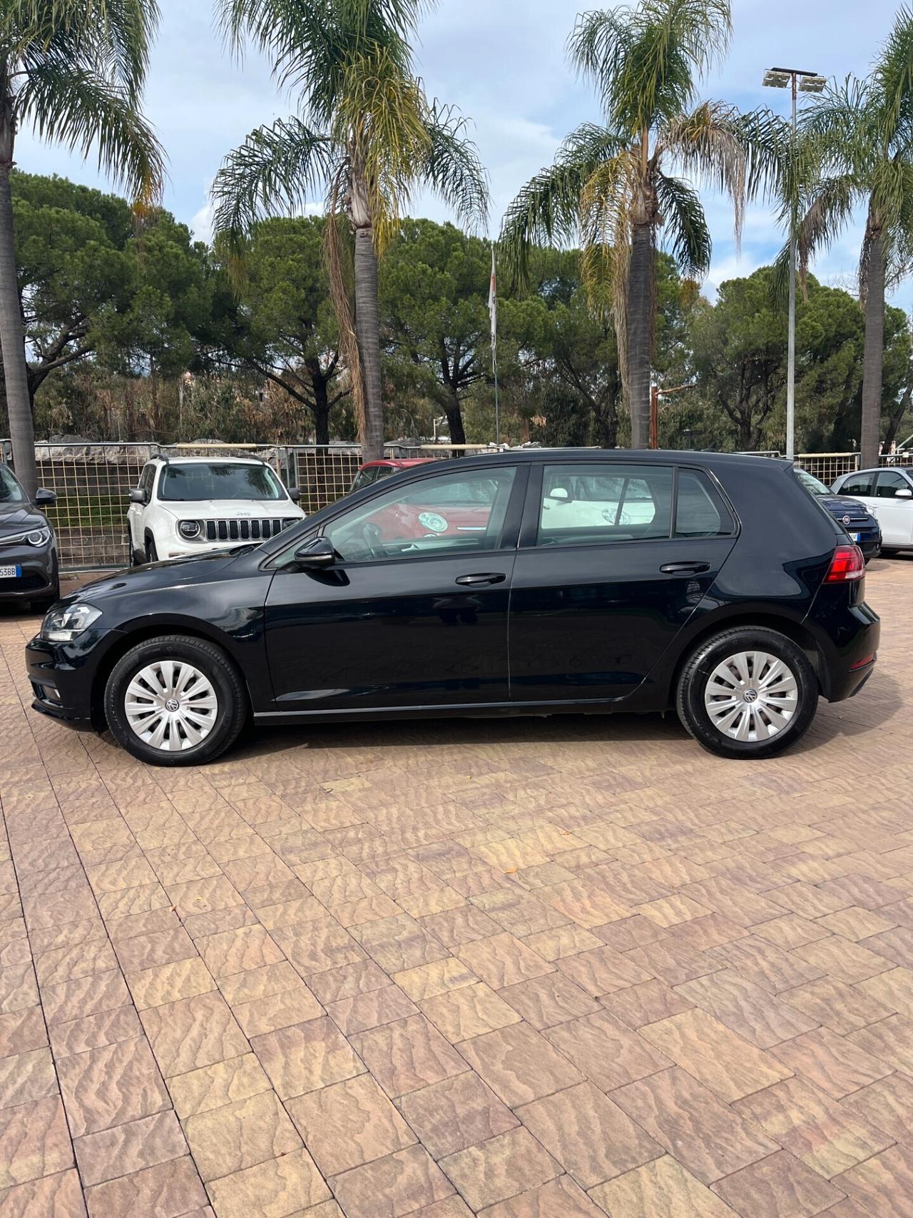 Volkswagen Golf 5p 1.6 tdi Trendline 90cv