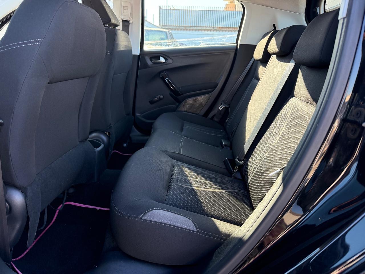 Peugeot 208 1.2 VTi 82 CV 5 porte