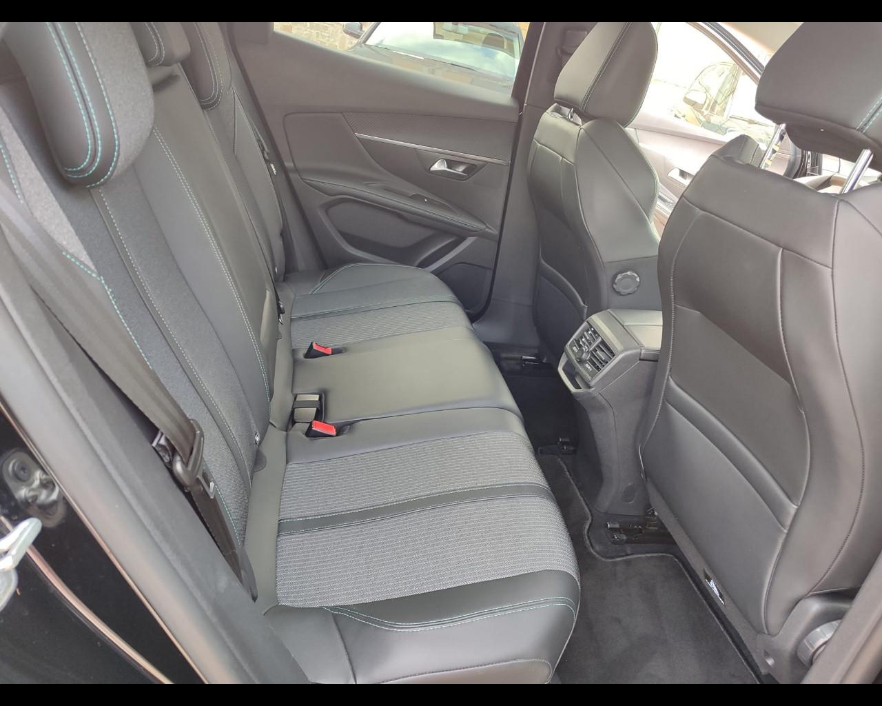 PEUGEOT 3008 2ª serie - 3008 BlueHDi 130 S&S EAT8 Allure Pack