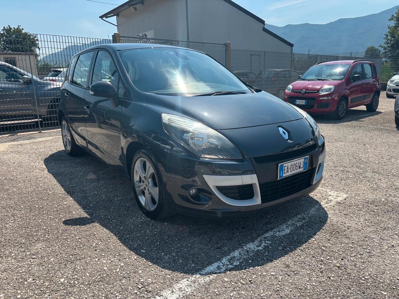 Renault Scenic X-Mod 1.5 dCi - 2010