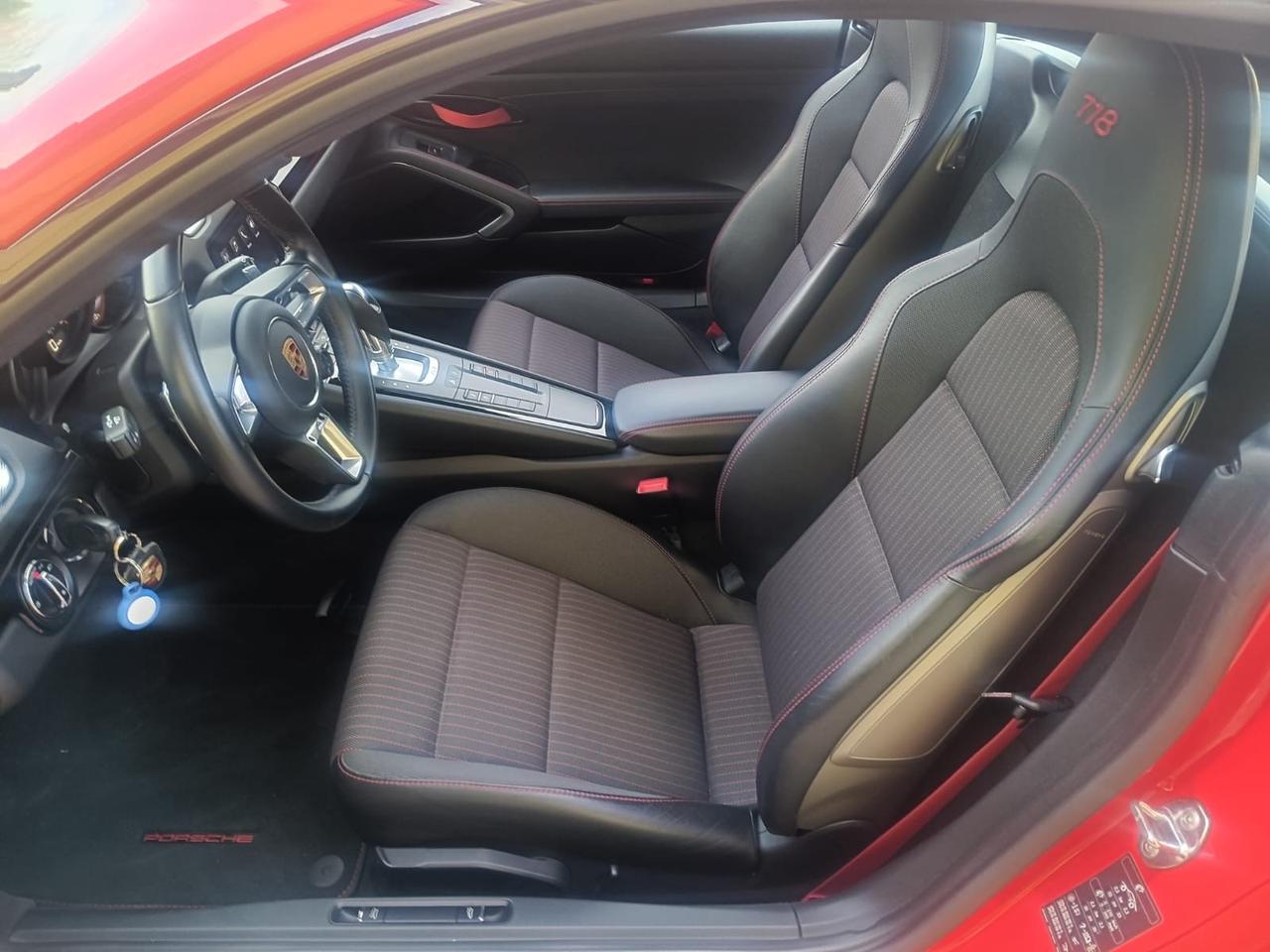 Porsche 718 Spyder Cayman 2.0 T
