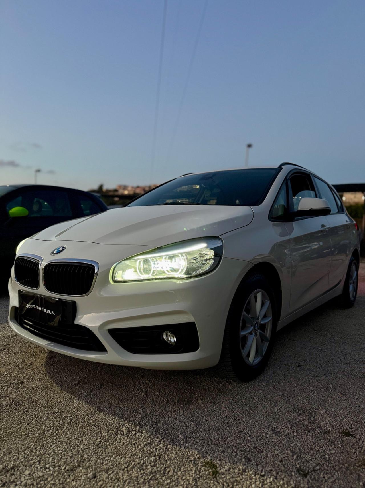 Bmw 2er Active Tourer 218d Advantage