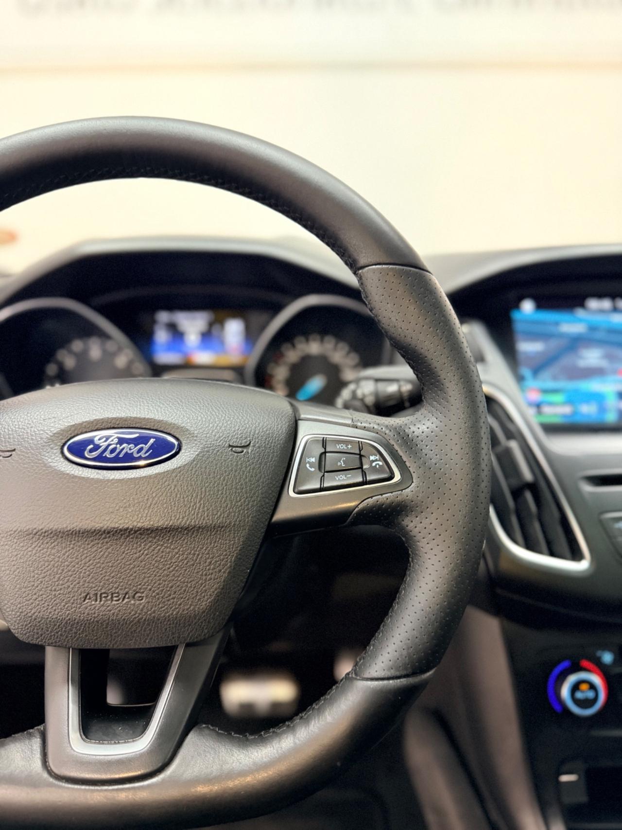 Ford Focus 2.0 TDCi 150 CV Powershift ST Line 12/2016 EURO6B