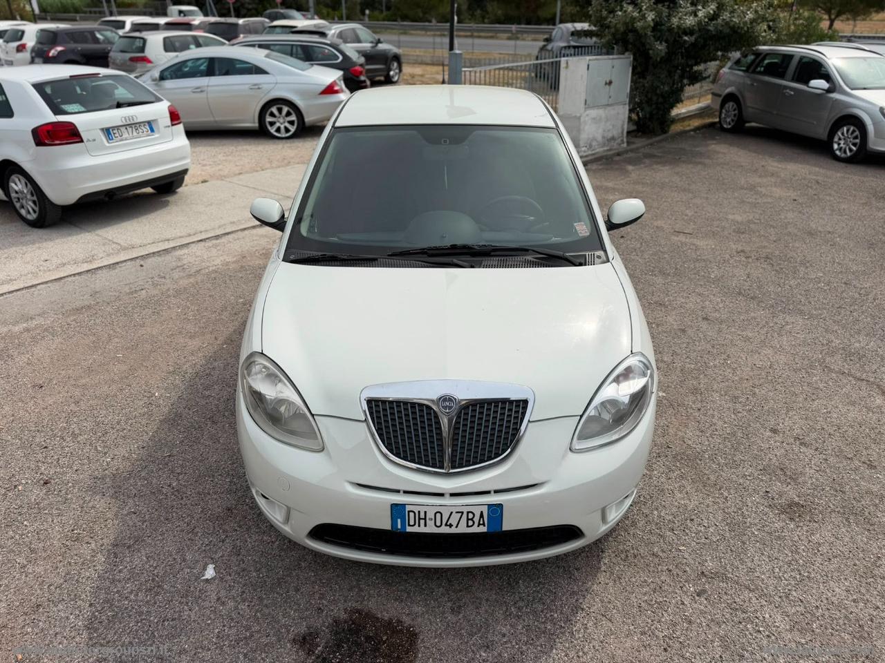 LANCIA Ypsilon 1.4 16V Platino AUTOMATICA