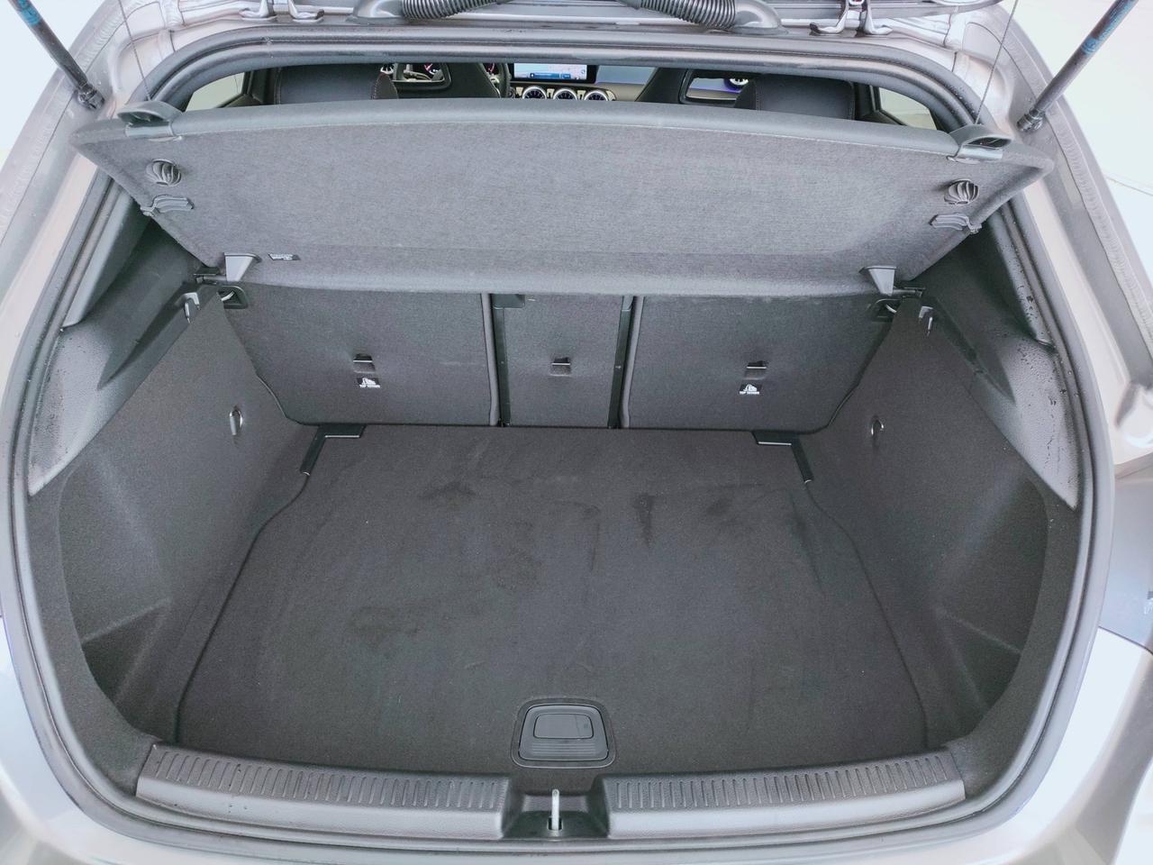 Mercedes-Benz Classe A - W177 2023 - A 180 d AMG Line Advanced Plus auto