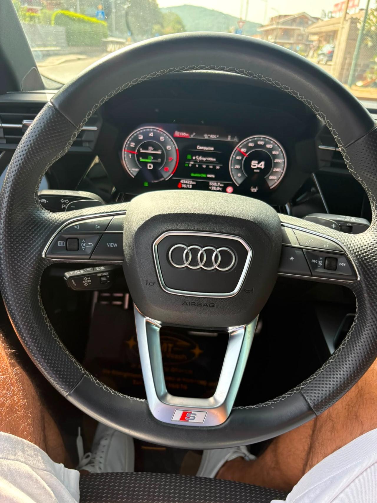 Audi A3 SPB 30 g-tron S tronic line FULL FULL