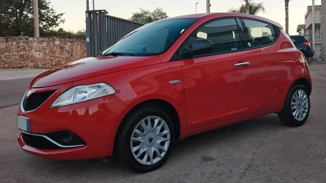 Lancia Ypsilon 1.2 5 porte GPL Ecochic Gold