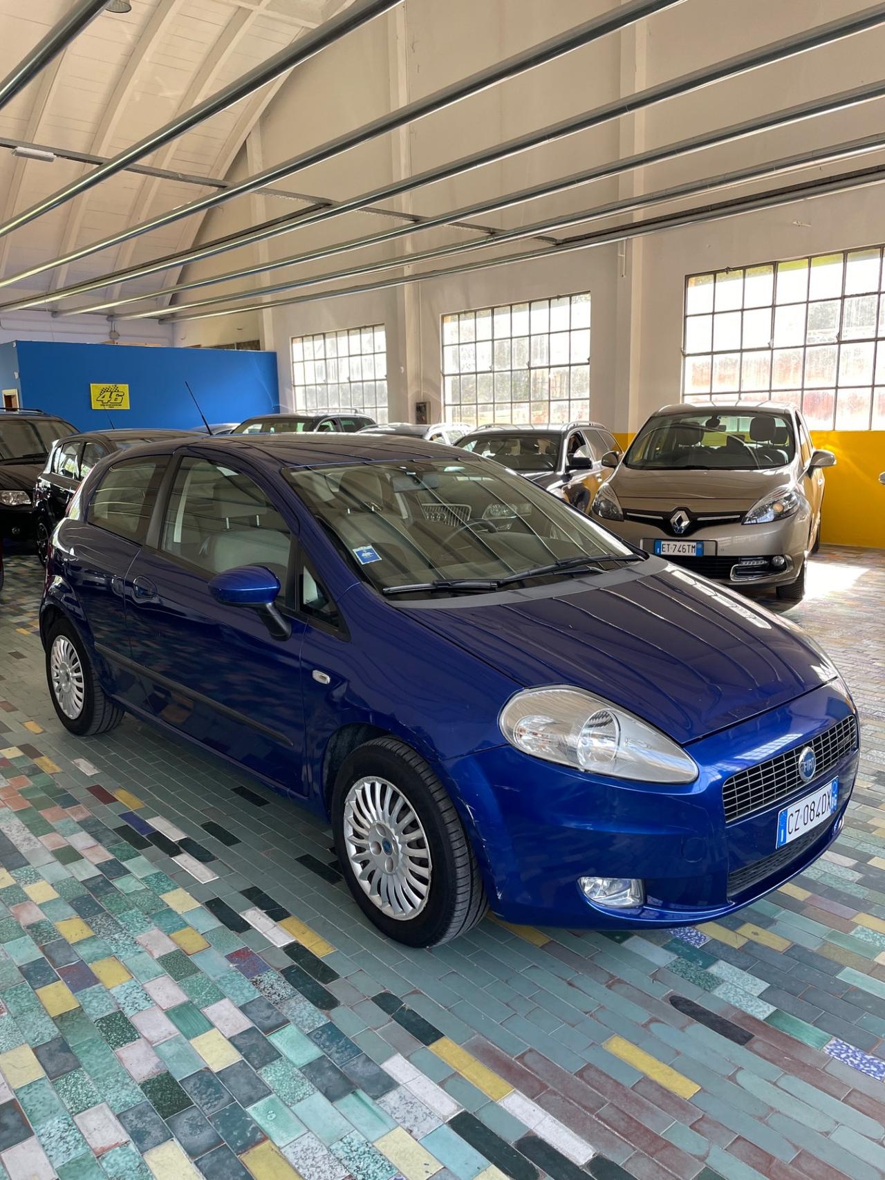 Fiat Grande Punto 1.3 MJT 75 CV 3 porte Active