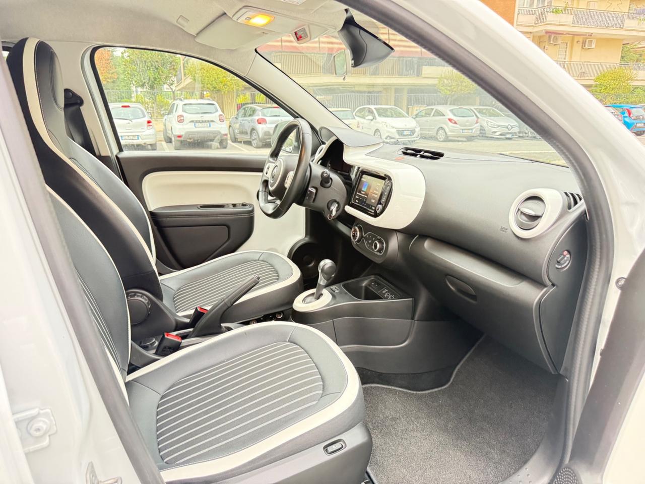 Renault Twingo TCe 95 CV Intens LED PELLE NAVI SEDILI RISCALDATI PDC BLUETOOTH CAR PLAY KAMERA CLIMA AUTOMAT