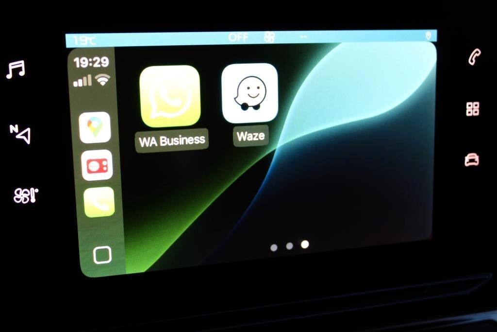 CITROEN C3 1.5 BlueHDi Shine *Bicolore *Carplay