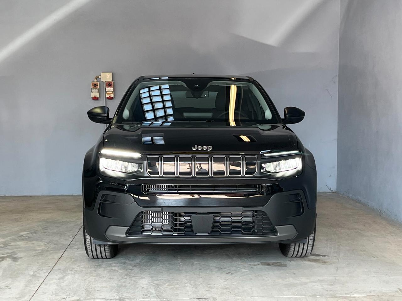 Jeep Avenger 1.2cc E-HYBRID 100cv C/AUT. LONGITUDE KM0
