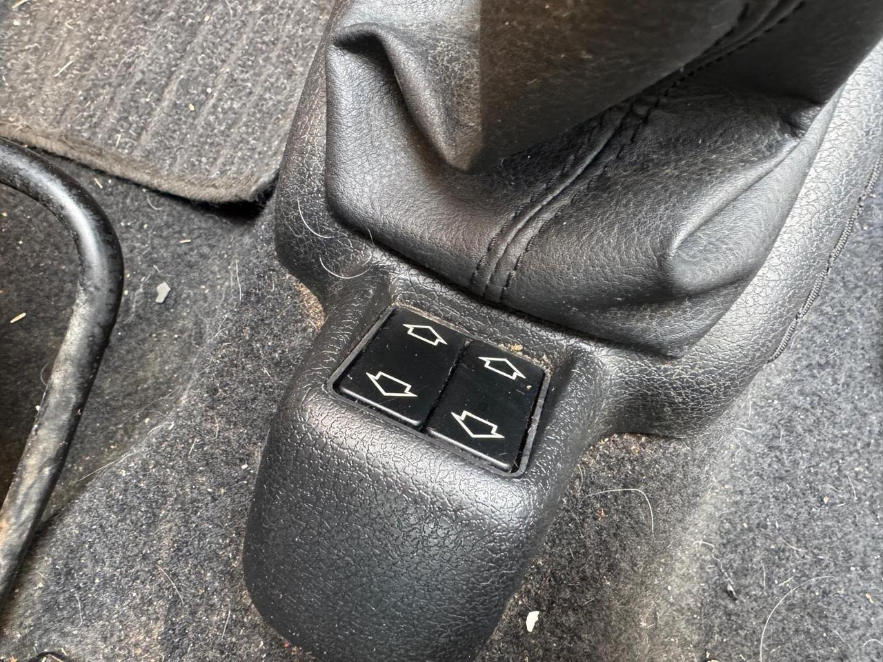 Peugeot 106 1.1i cat 3 porte 68.000km nuova 2001