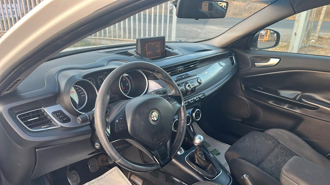 Alfa Romeo Giulietta 2.0 JTDm-2 140 CV Exclusive