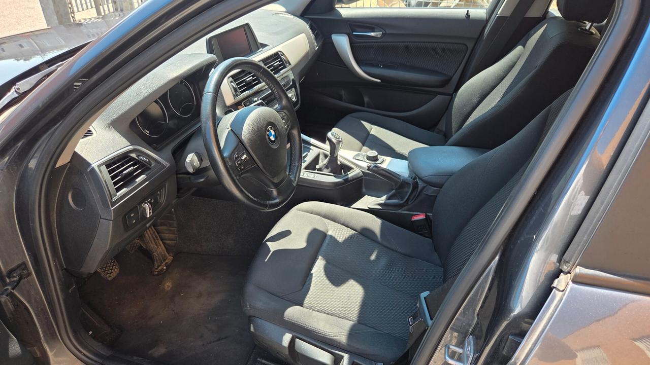 Bmw 118 118i 5p. Sport neo patentati unico proprietario