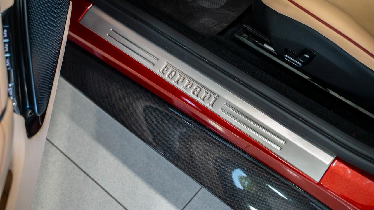 Ferrari Roma 3.9 F1 DCT TOTAL CARBON DISPLAY PASSEGERO SCARICHI IVA ESPOSTA / UNICO PROPRIETARIO S