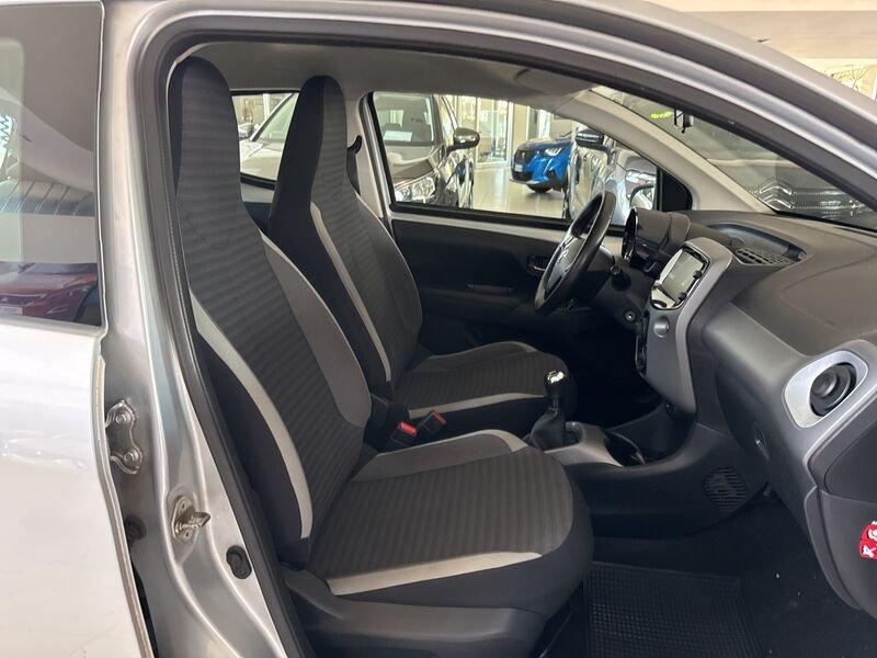 Toyota Aygo 1.0 VVT-i 69 CV 5 porte x-business