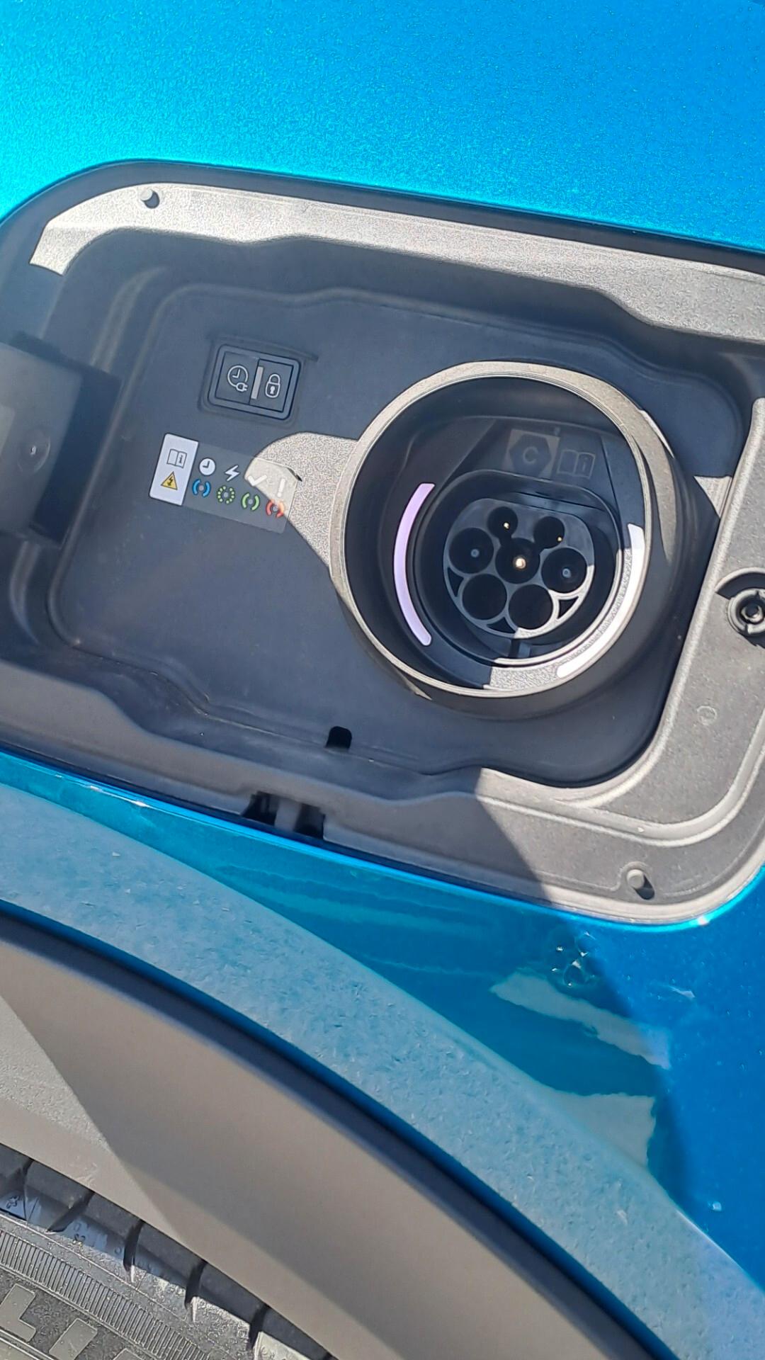 Peugeot 408 1.6 Plug-in Hybrid 225 e-EAT8 GT