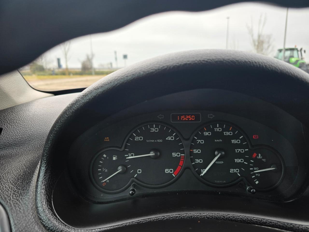 Peugeot 206 1.4 Benzina NEOPATENTATI
