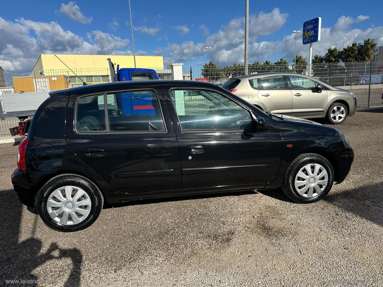 RENAULT Clio 1.2 5p.