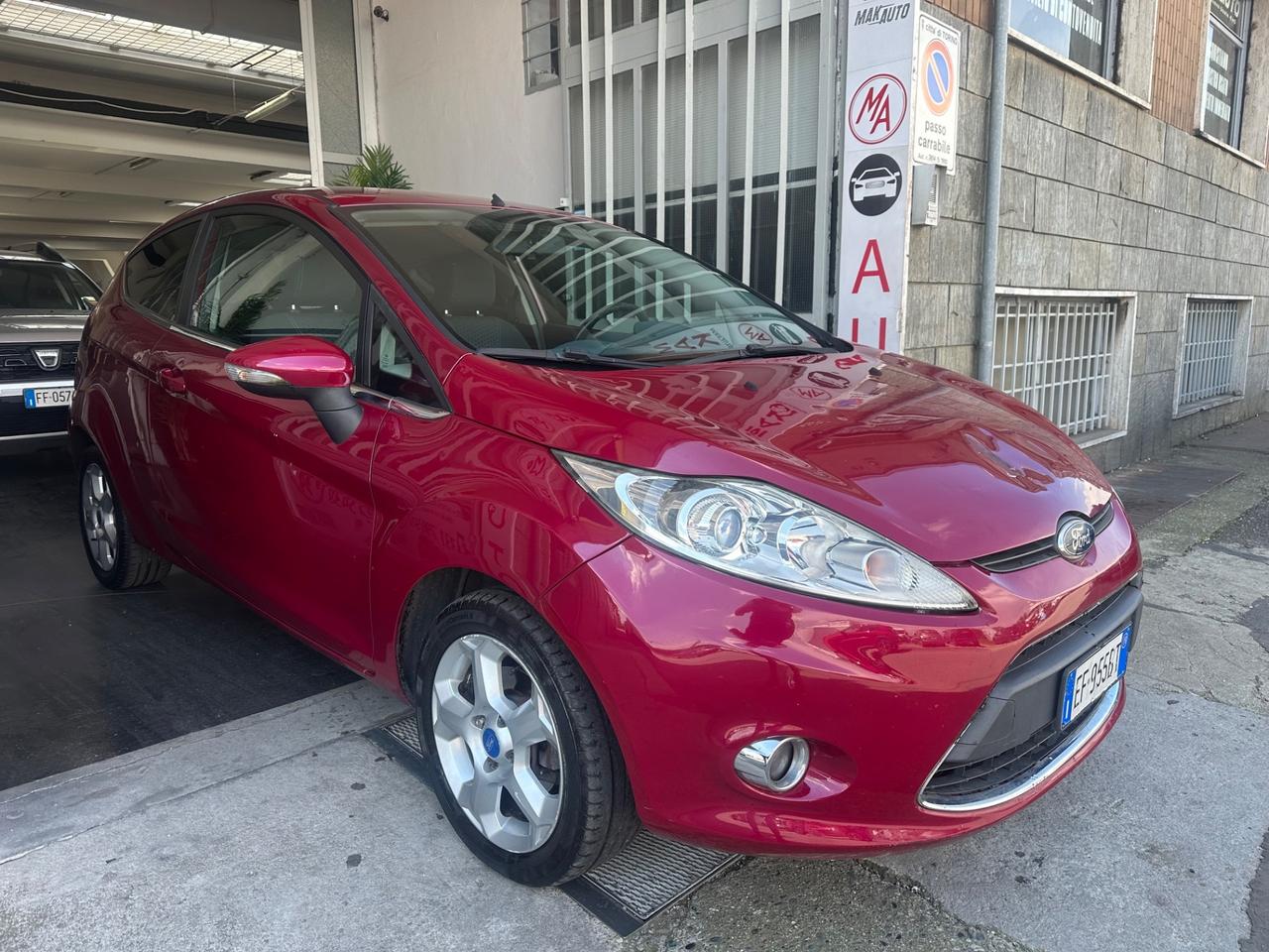 Ford Fiesta 1.4 TDCi 70CV 3 porte Titanium