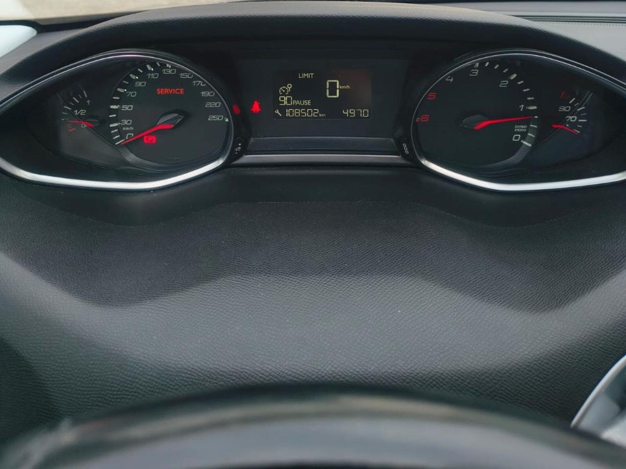 Peugeot 308 BlueHDi 120 S&S Allure