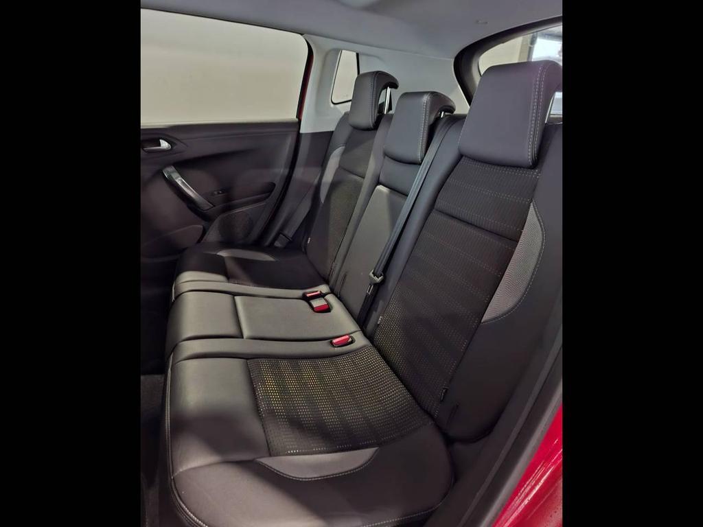 Peugeot 2008 1.6 e-HDi Allure