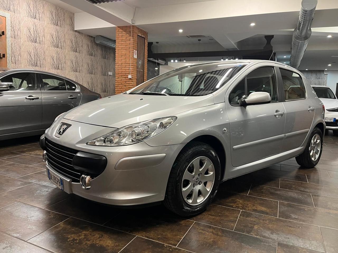Peugeot 307 1.4 16V 5p. X-Line