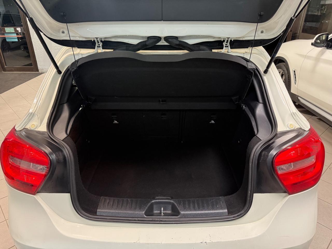 Mercedes-benz A 200 d Automatic Sport