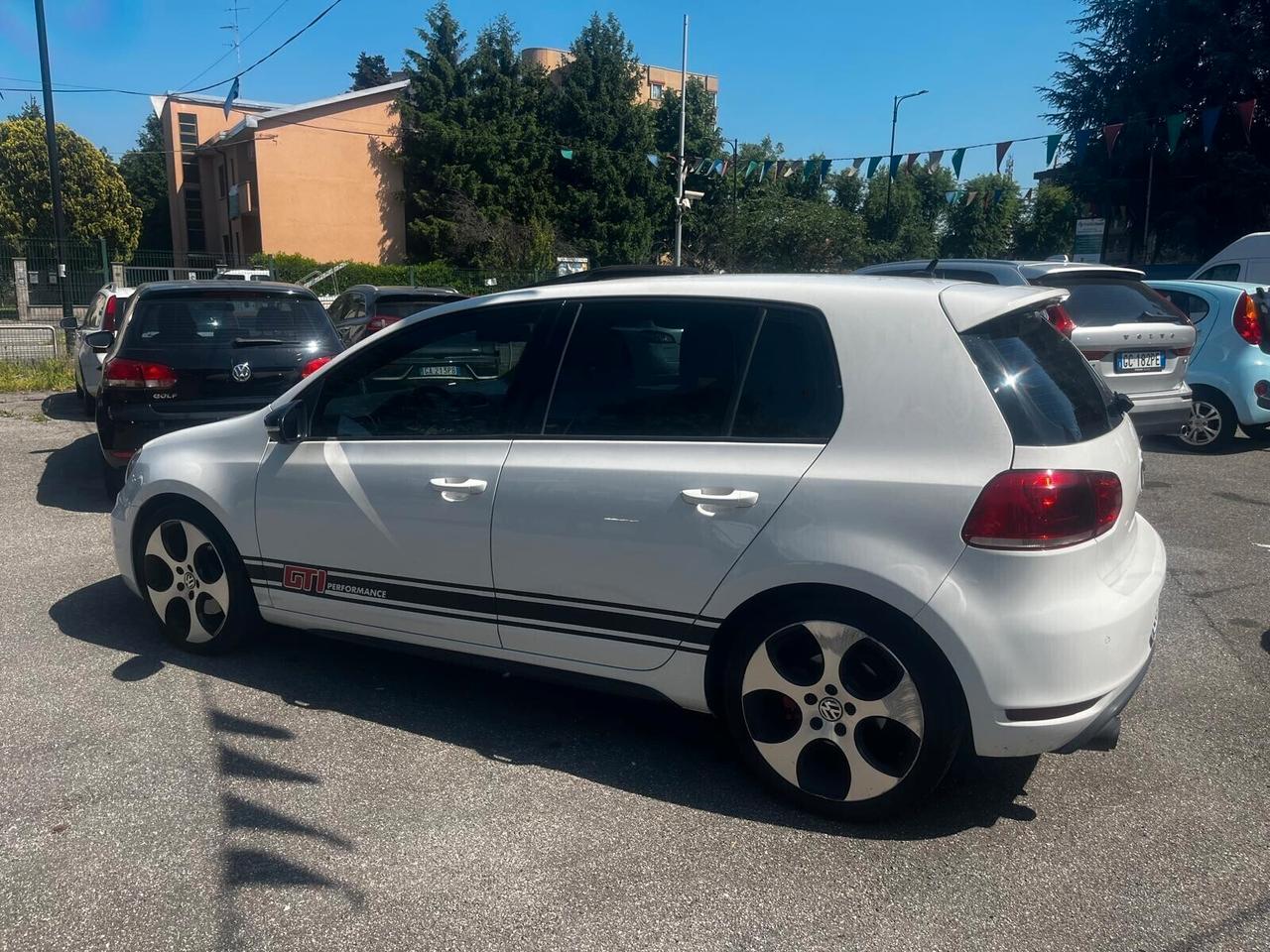 Volkswagen Golf GTI 2.0 TSI DSG 5p. - 2011