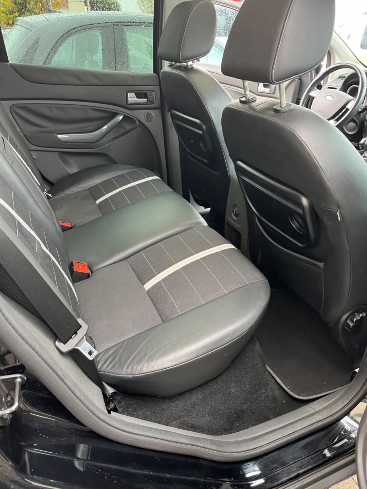 Ford Kuga Kuga+ 2.0 TDCi 136 CV 4WD DPF